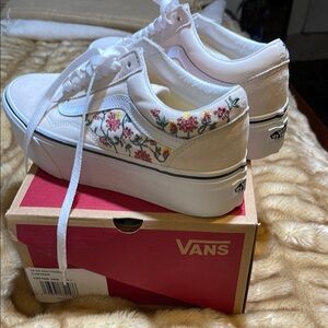 Vans Women's White Floral Sneakers